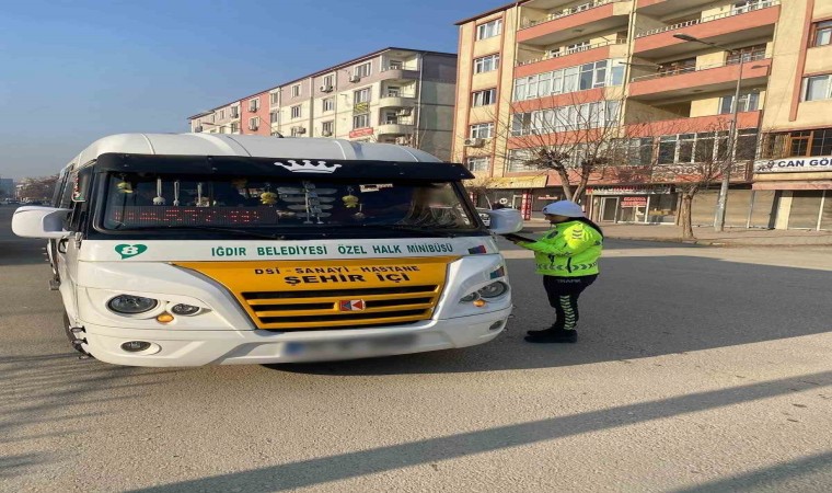 Iğdırda trafik denetimleri