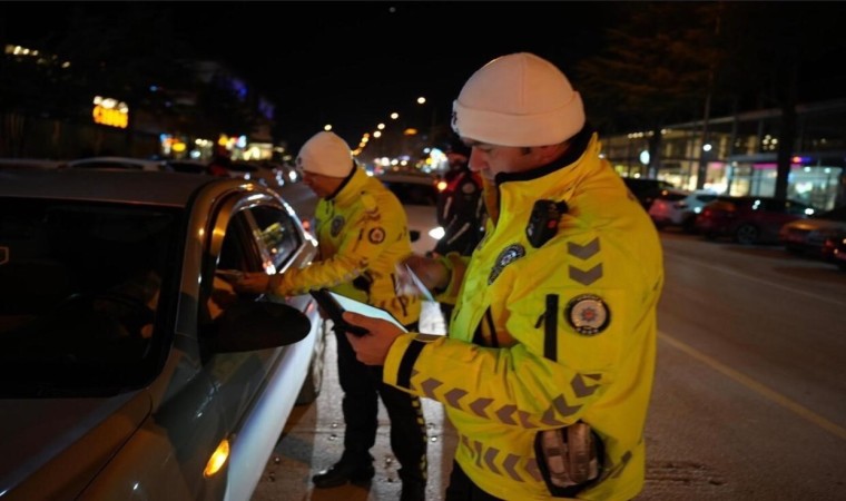 Ispartada asayiş ve trafik denetimi: 5 araç trafikten men edildi