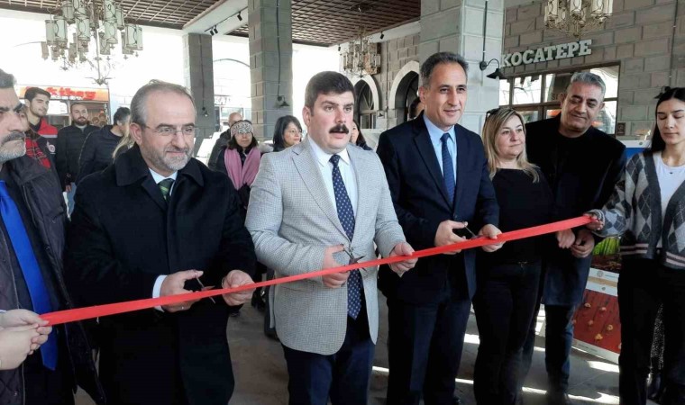 Karsta ‘Tarım, Orman ve İnsan temalı fotoğraf sergisi açıldı