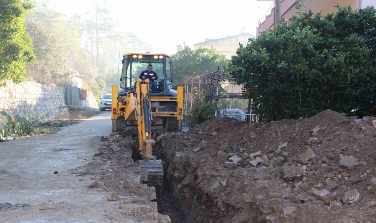 Kemer Aslanbucakın içme suyu hattı yenileniyor