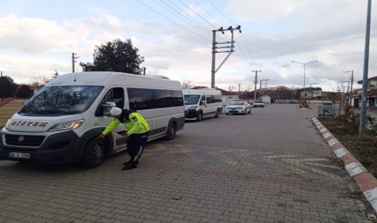 Kırklarelinde trafik denetimi: 110 araç trafikten men edildi