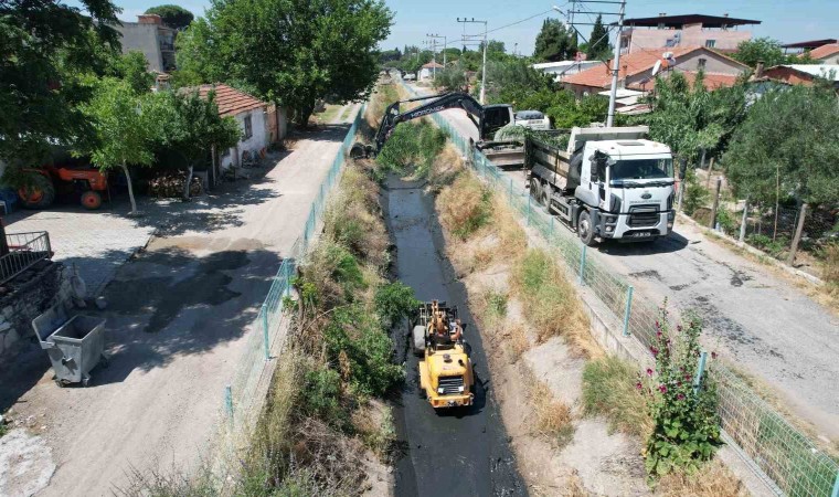 Manisada 280 kilometre dere yatağı temizlendi