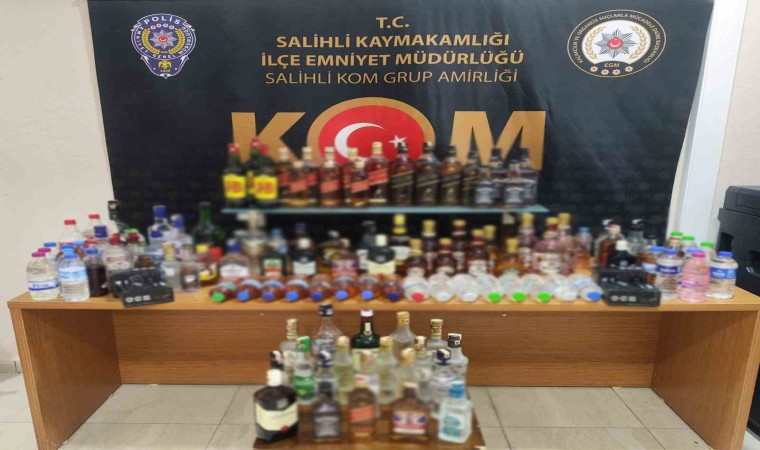 Manisada 62 litre gümrük kaçağı alkol ele geçirildi