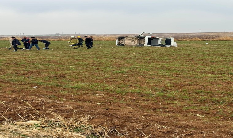 Mardinde kontrolden çıkan hafif ticari araç takla attı: 2 ölü, 4 yaralı