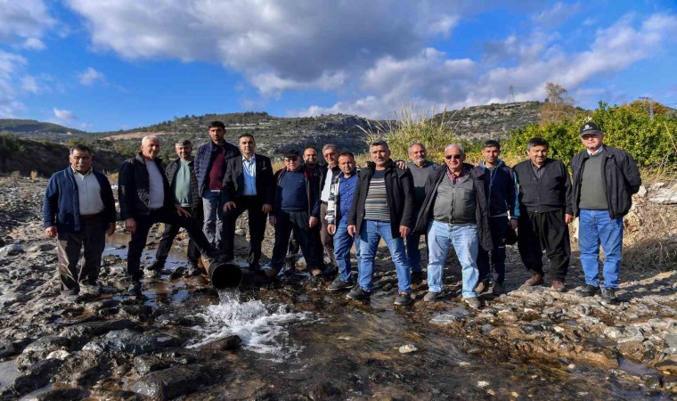 Mersin Büyükşehir Belediyesinden üreticilere sulama borusu desteği