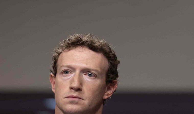 Metanın CEOsu Zuckerbergden Biden yönetimine baskı suçlaması