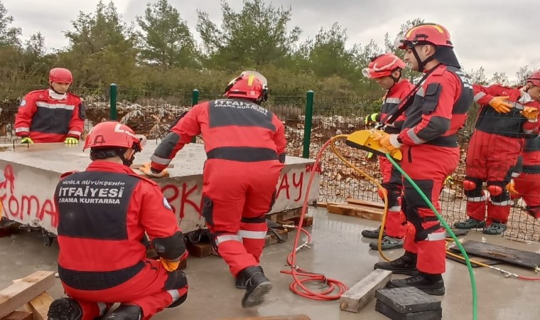 Muğla AFADdan itfaiye personeline deprem eğitimi