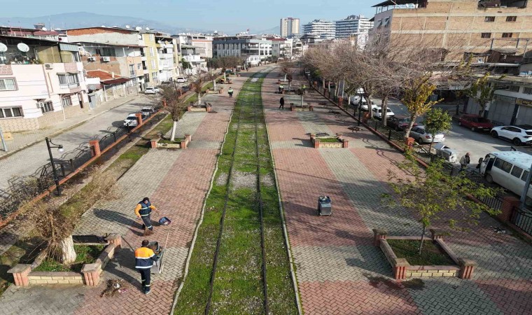 Nazilli Belediyesi yürüyüş yolu ve parkları bakıma aldı