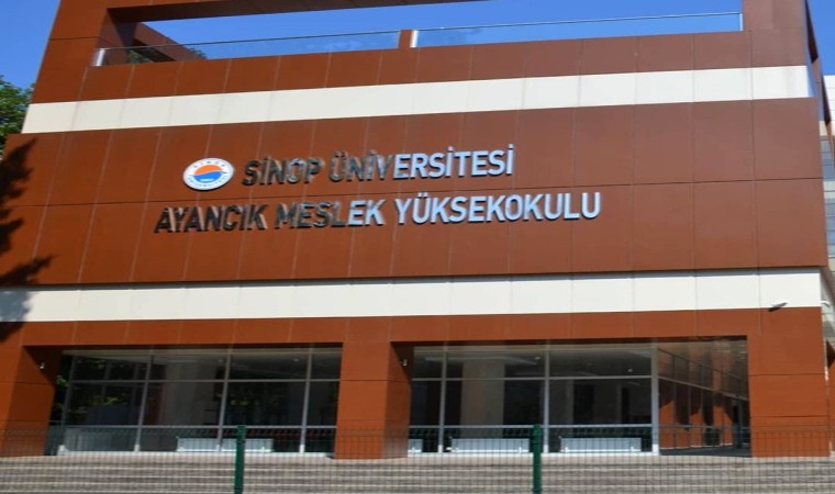 Öğrenci, Sinop Üniversitesi Ayancık MYOnun 5. katından atladı