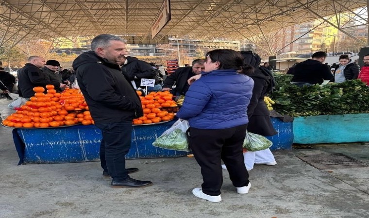 Pursaklar Belediye Başkanı Çetinden pazar yeri ziyareti