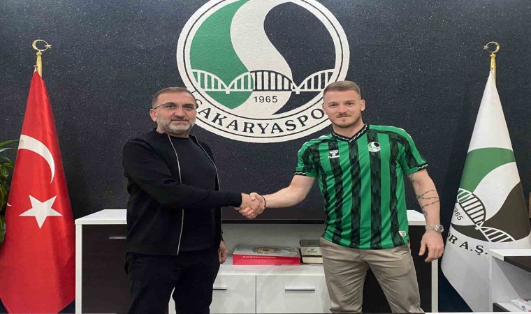 Sakaryaspor, Ognjen Ozegovici renklerine bağladı