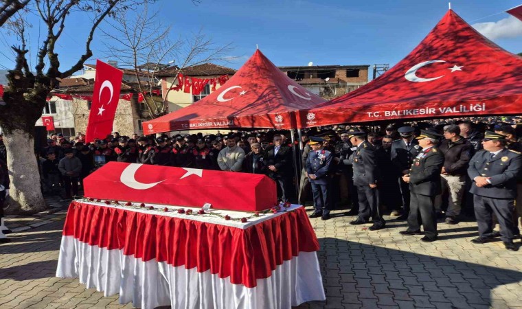 Şehit polis memuru Emirhan Aramış son yolculuğuna uğurlandı