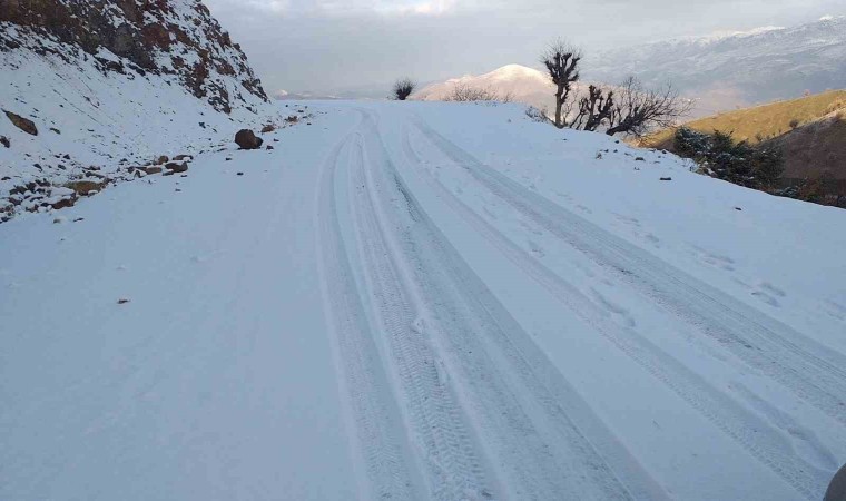 Siirtte kapanan köy yolları ulaşıma açılıyor