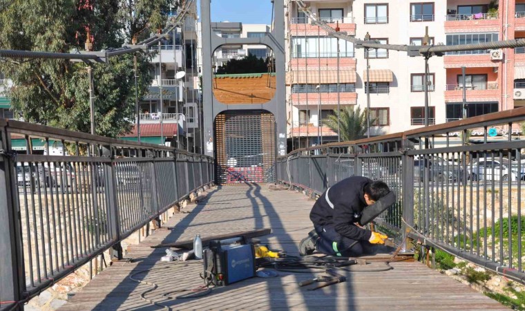 Silifkede Dr. Erdinç Şahin Asma Köprüsü bakıma alındı