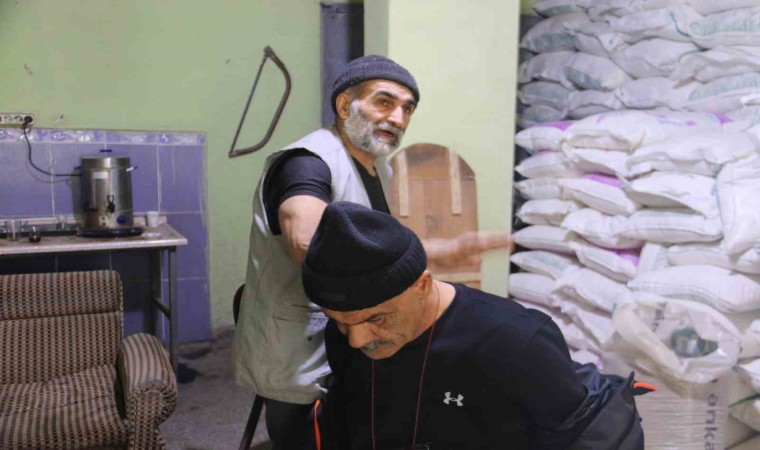 Siyonistlere kızdı ‘soğuk su ve şaplak tedavisi geliştirdi