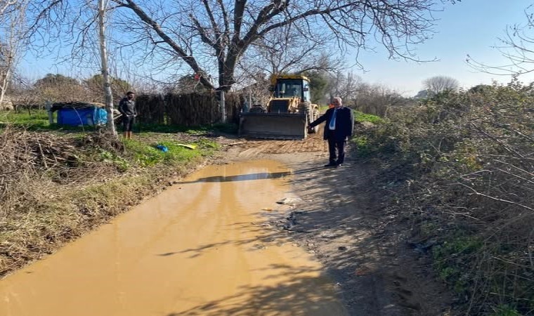 Sultanhisarda bozulan yollar yeniden yapıyor