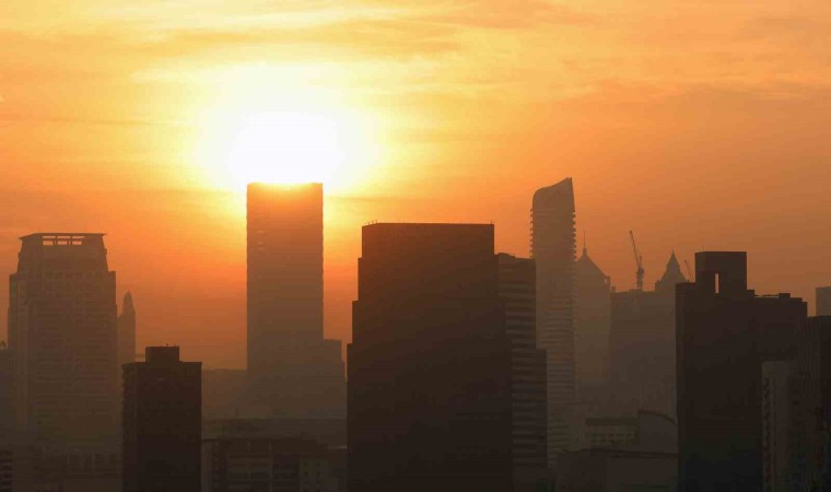 Taylandda hava kirliliği: 103 okulda eğitime ara verildi