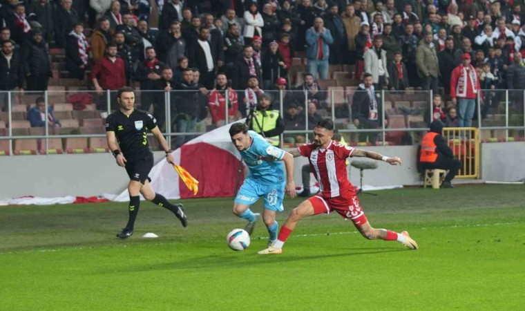 Trendyol Süper Lig: Samsunspor: 0 - Trabzonspor: 0 (Maç devam ediyor)