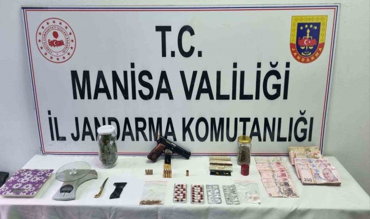 Uyuşturucu maddelerle ile yakalanan şahıs gözaltına alındı