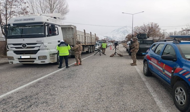 Vanda farklı suçlardan 16 kişi tutuklandı