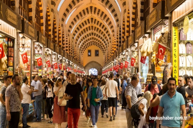 Döviz Fiyatları Türkiye'de Liderliğini Koruyor