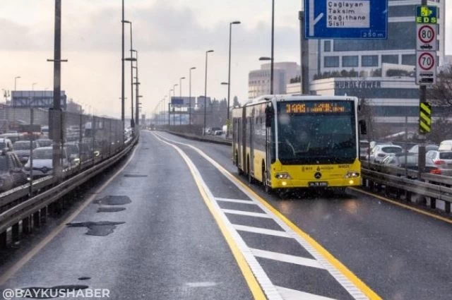 Metrobüs Sisteminin Temel Planlamasını Yapan Birinin Bakışından: Neden Metrobüs Sistemi Sorunlu Başladı?