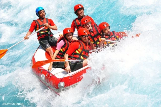 Rafting Nedir, Ne Demektir? Rafting Nerede Yapılır? Köprülü Kanyon Rafting, Antalya Rafting...