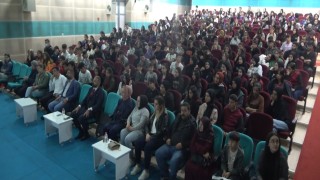 Muşta motivasyon ve kariyer semineri düzenlendi