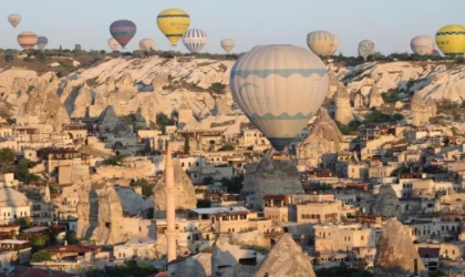 Kapadokya’da 1 saatlik balon turu 100 eurodan başlıyor