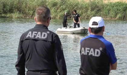 Kızılırmaka düşen topu almak için suya giren 3 çocuk canından oldu