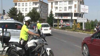 Nevşehirde trafik yoğunluğu havadan görüntülendi