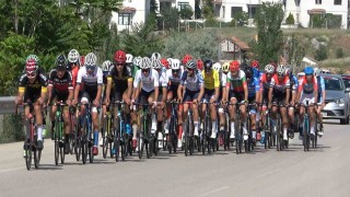 Road Race Kırıkkale 2.2 UCI Uluslararası Bisiklet Yarışlarının ikinci gün etabı başladı