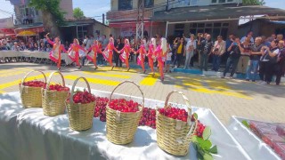 Tekirdağda 3 milyon ziyaretçinin beklendiği 57. Uluslararası Kiraz Festivali başladı