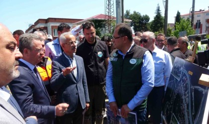 Bakan Abdülkadir Uraloğlu: “Bu afetlerin bütün sonuçları ortadan kaldırılıncaya kadar biz de hep beraber sahada olacağız”