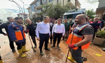 Bartın’da sel suyu çekiliyor; bölge havadan görüntülendi (2)