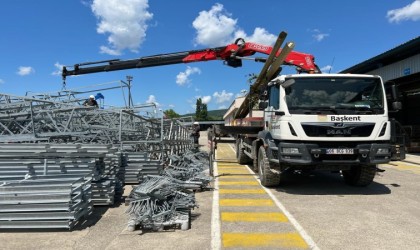 Batı Karadenizde yaşanan sel nedeniyle güvenli elektrik mücadelesi sürüyor