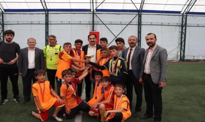 Çıldır Yaz Kuran Kursu Futbol Turnuvası şampiyonu Aşıkşenlik