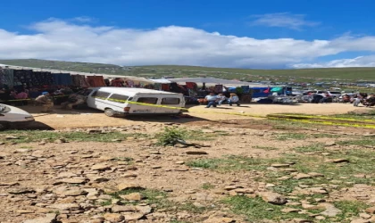 Halat kopunca çekilen minibüs pazara girdi: 3 yaralı