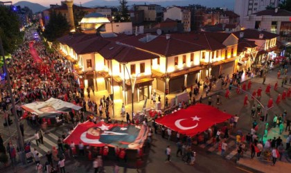 Isparta 15 Temmuz da tek yürek oldu