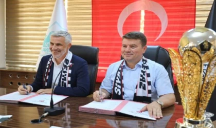 Önder Karaveli, 68 Aksaray Belediyespor’a imza attı