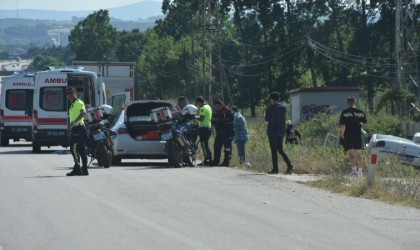 Otomobil su kanalına sürüklendi: 7 yaralı