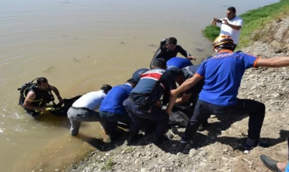 Serinlemek için girdiği Batman Çayı’nda boğuldu