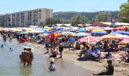 Tekirdağa tatilci akını: Bir mahallenin nüfusu ilçe nüfusunu geçti