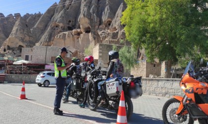 Aksarayda trafik jandarmaları motosiklet denetiminde