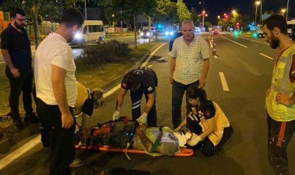 Alkollü sürücü, yol düzenlemesi yapan belediye işçisine çarptı