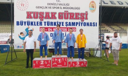 Büyükler Kuşak Güreşi Türkiye Şampiyonasında büyük başarı elde ettiler