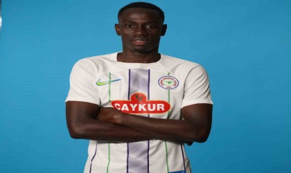 Çaykur Rizespor, Oumar Dioufu kadrosuna kattı