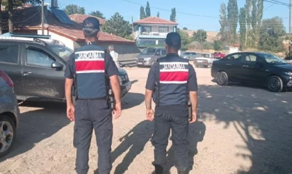 Cenazede başlayan silahlı kavga köy meydanında son buldu: 4 yaralı