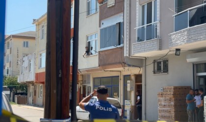 Cinnet getiren kişi polislere ateş açtı