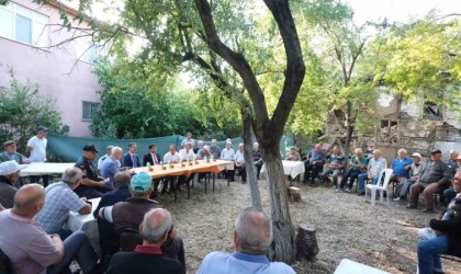 Kırklareli Valisi Ekici köylülerin dertlerini dinledi